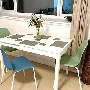  Apartment Sea View Family By Gym & Parking United Kingdom